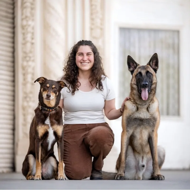 Dr. Parisa T'Kanchi Dr. Parisa T'Kanchi