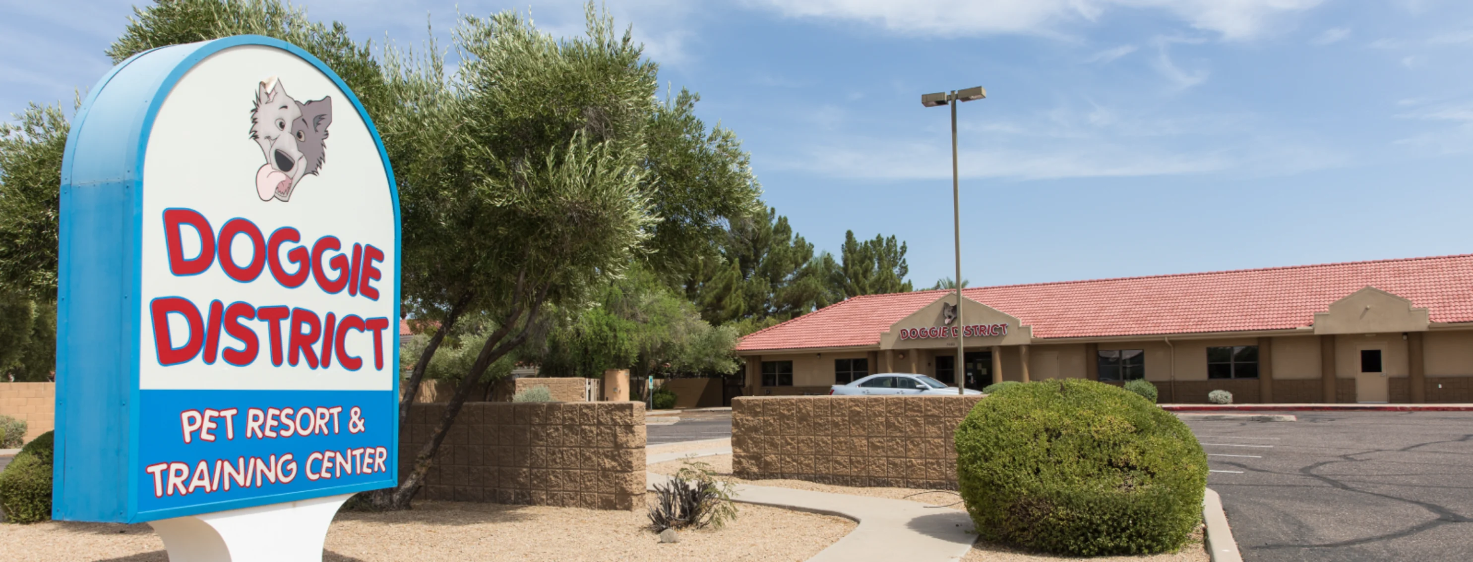 Doggie District Mesa Exterior and front sign