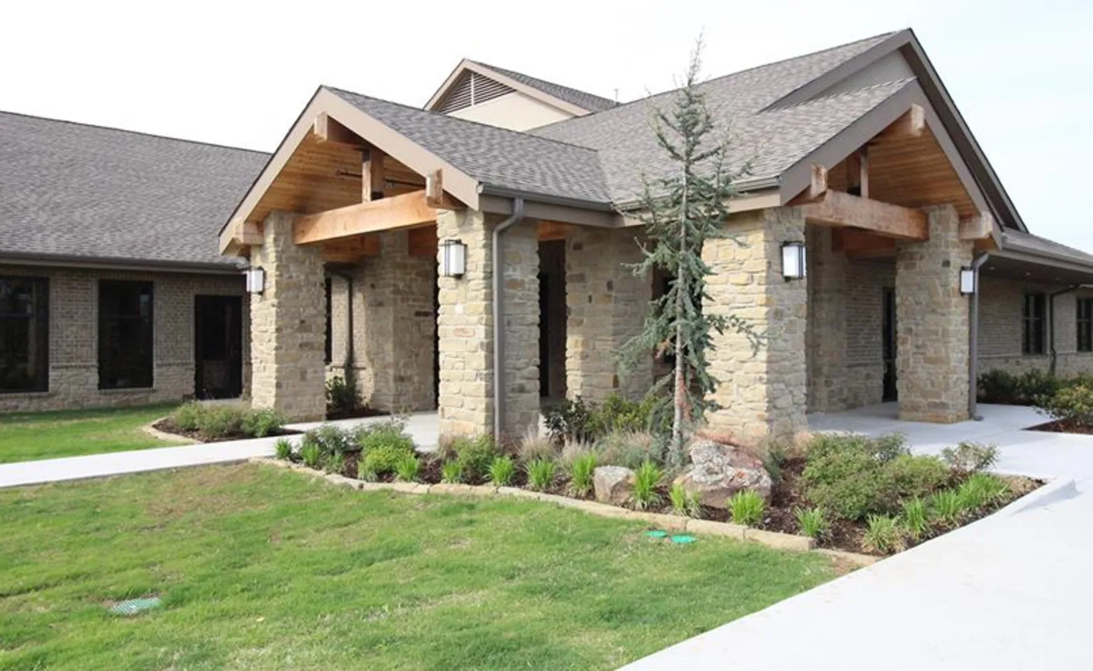 Memorial Road Pet Hospital Exterior Memorial Road Pet Hospital Exterior