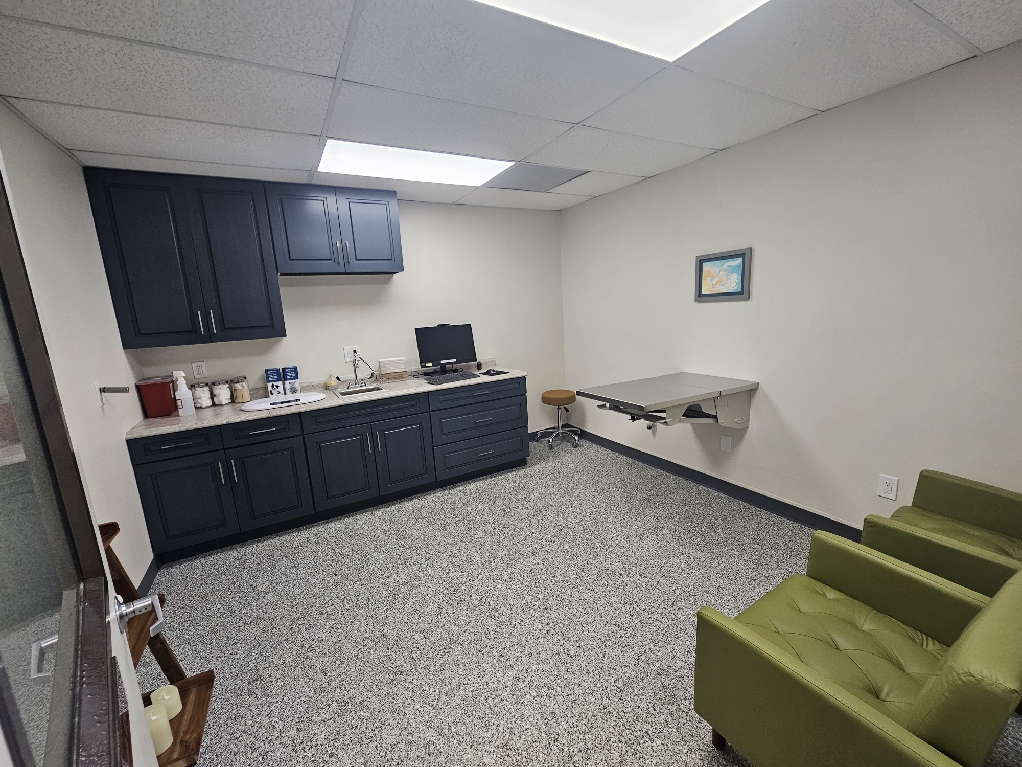 Plaza Del Amo Hospital room