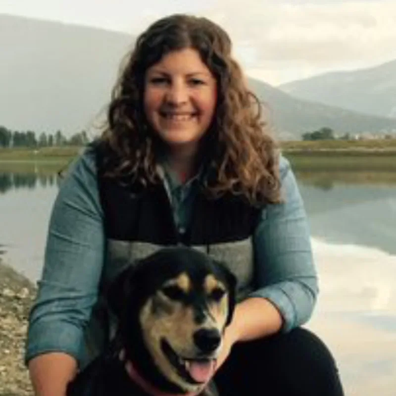 Dr Katie Neufeld Dr Katie Neufeld