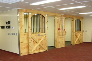 The main hospital contains two temperature controlled ICU stalls. Both ICU stalls have the capability for IV fluids which retract into the ceiling.