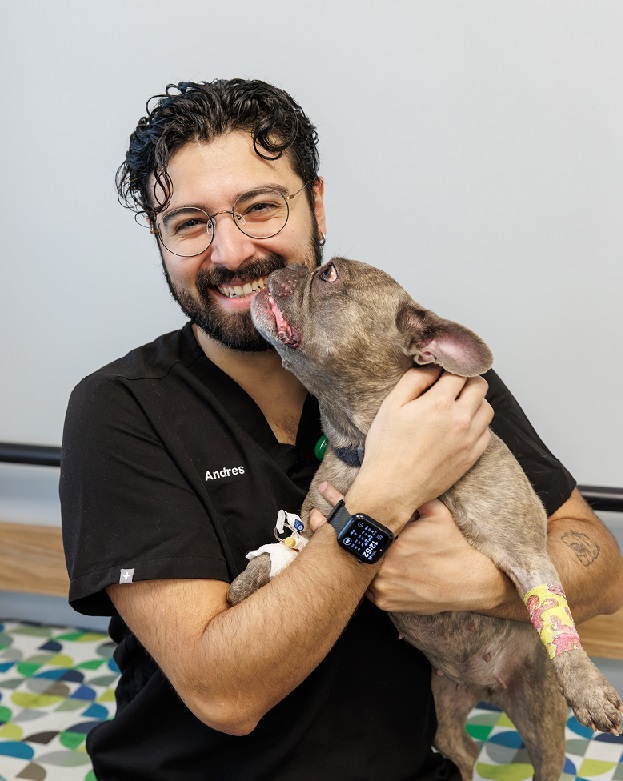 Andres Getting Licked by Winnie