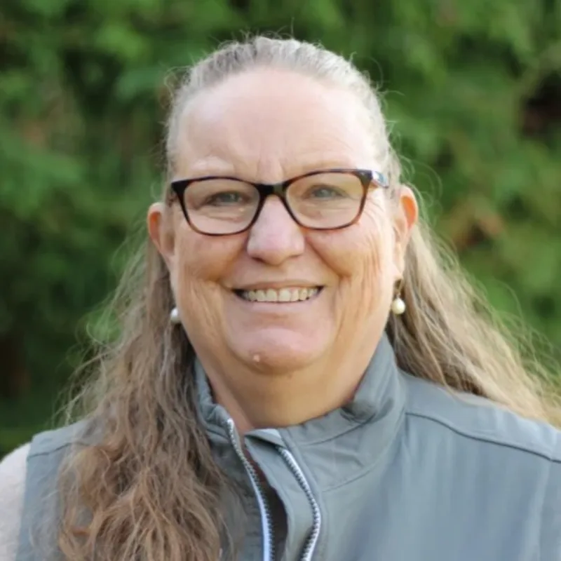 Kelly Crowdis, DVM Kelly Crowdis, DVM