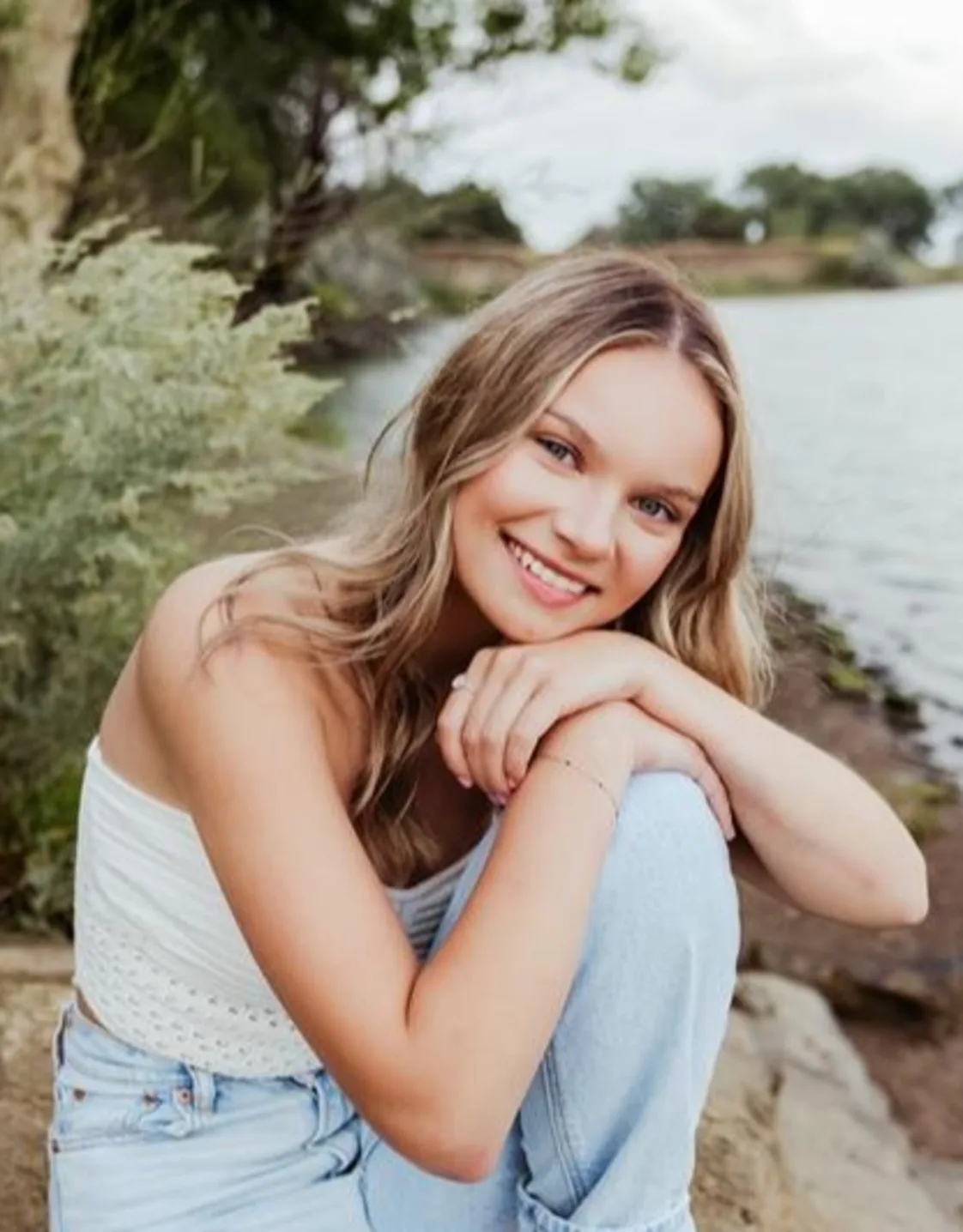 Bella Anderson Bella Anderson