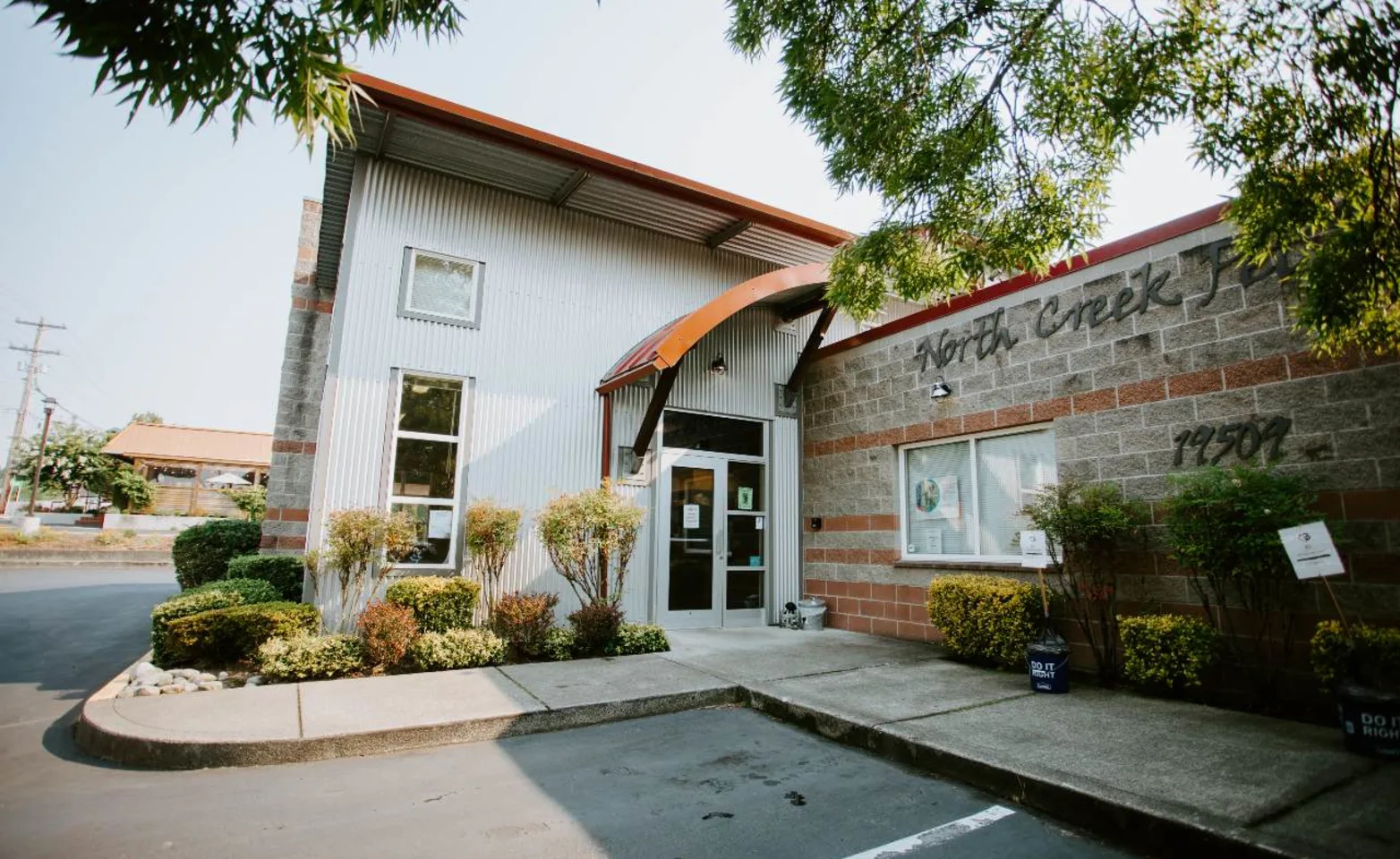 North Creek Pet Hospital Exterior