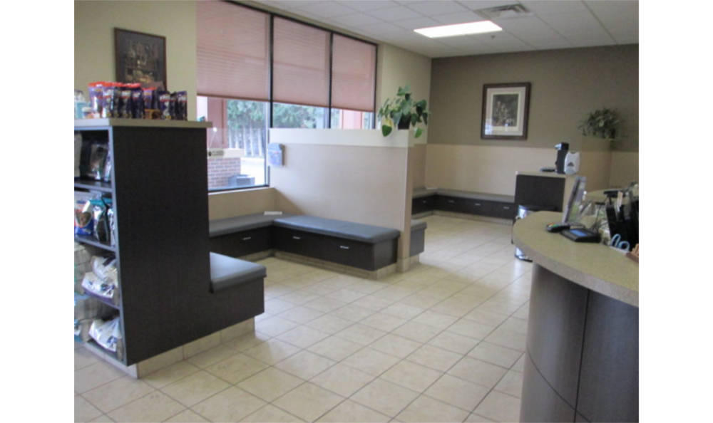 Eagle Animal Clinic Lobby