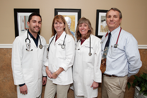 Veterans Memorial Drive Animal Hospital Doctors