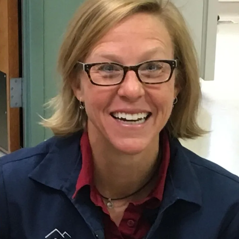 Dr. Kristen Dr. Kristen