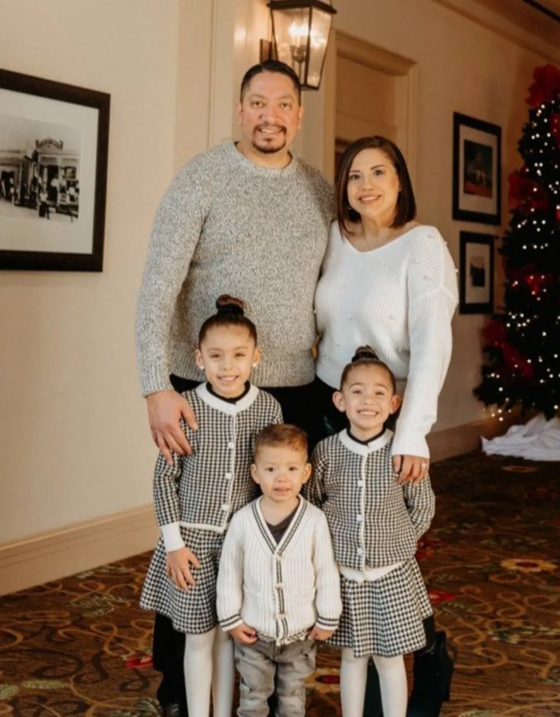 Dr. Gabriel Musquiz Dr. Gabriel Musquiz