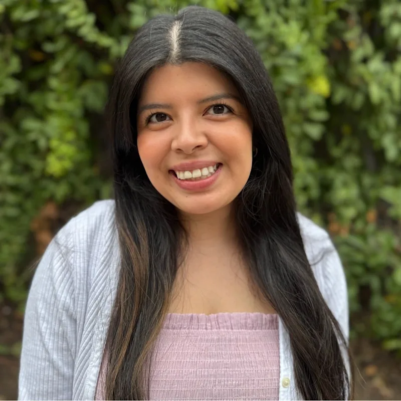 Dr. Isamar Lara Dr. Isamar Lara