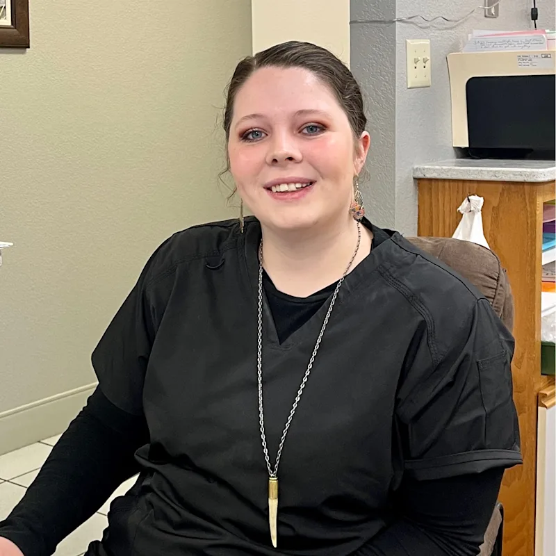 Emily Knisley-Dingle Emily Knisley-Dingle