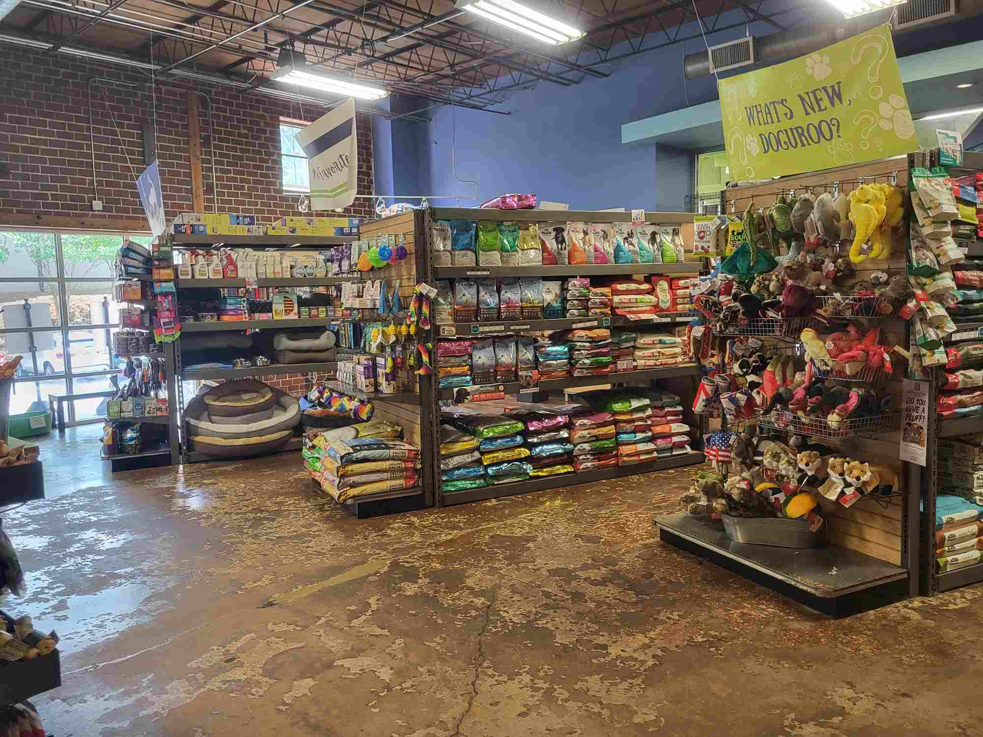 Doguroo Store with toys, treats and food