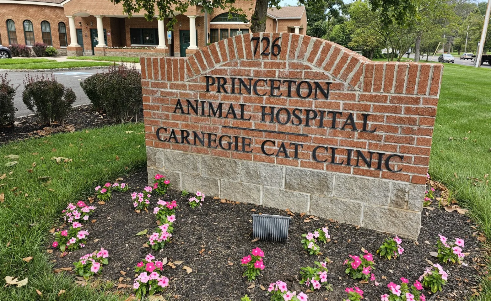 Princeton Animal Hospital Outdoor Sign