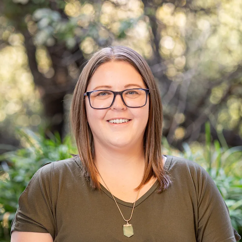 Dr. Kellie Lindquist Dr. Kellie Lindquist