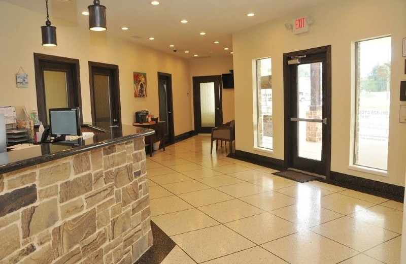 The lobby of Emergency Pet Care.
