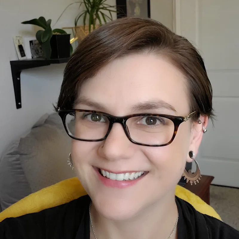 Jenilee R. Jenilee R.
