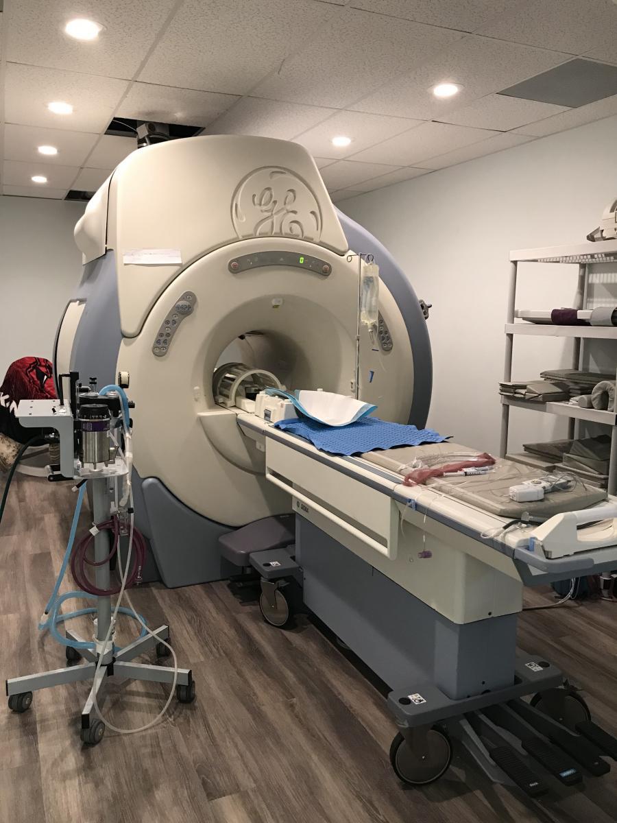 The diagnostic equipment used at SCAN Naples