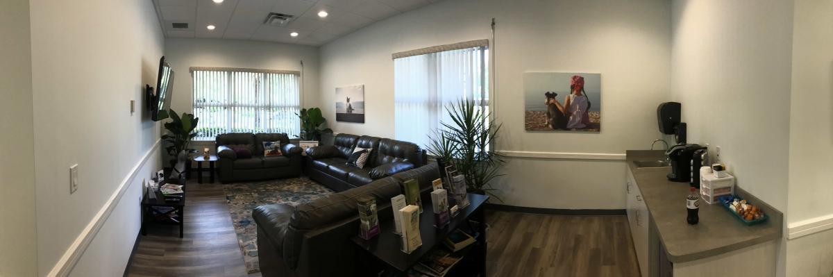 SCAN Clearwater's waiting room for pet parents
