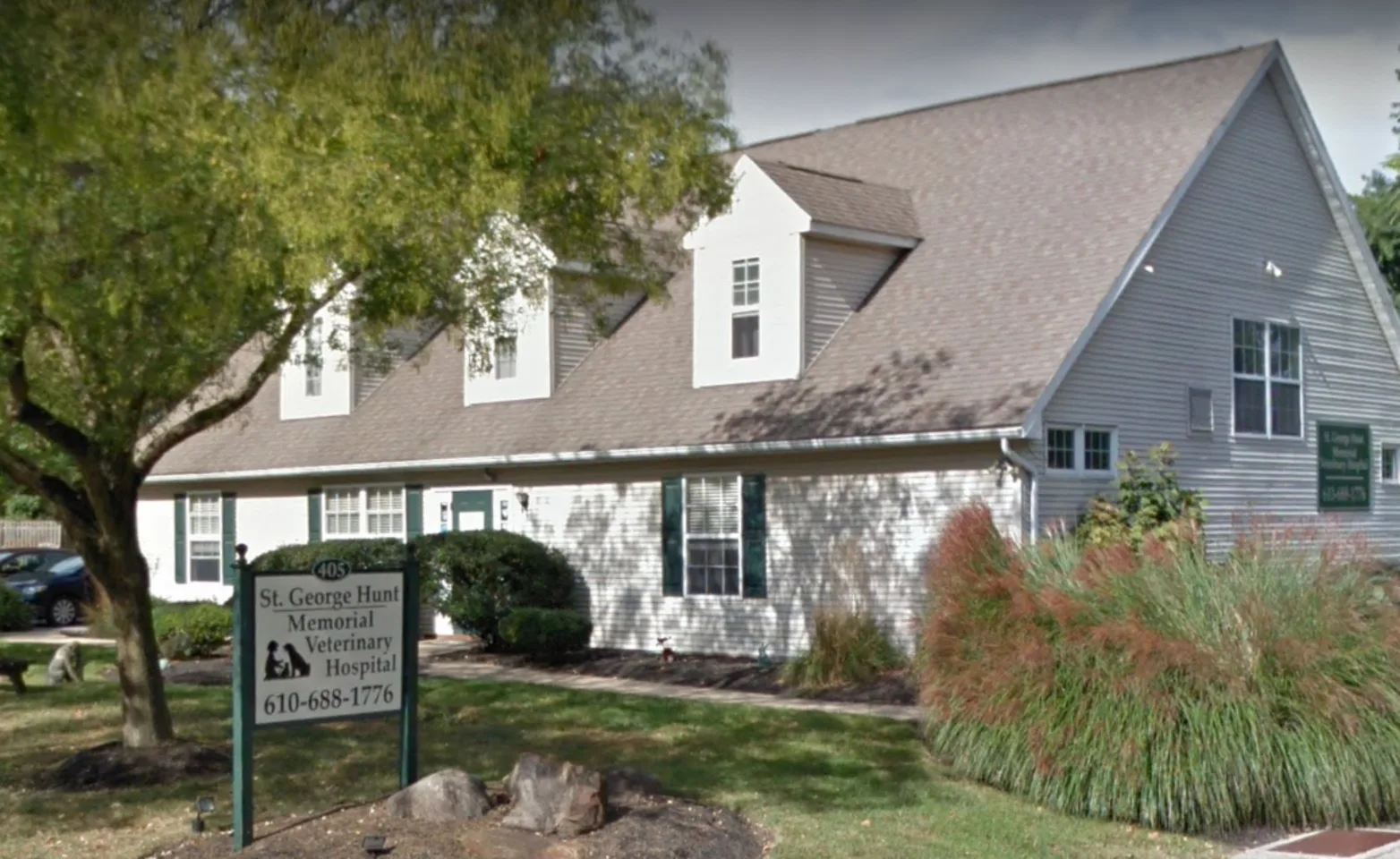 Johnson-McKee Animal Hospital Entrance Johnson-McKee Animal Hospital Entrance