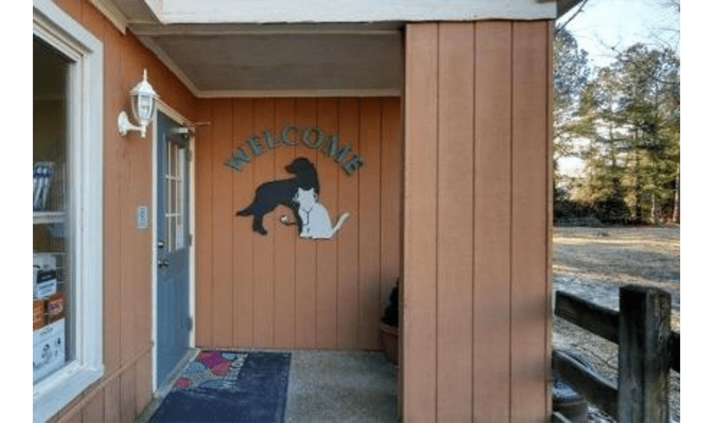 Princess Anne Veterinary Hospital Entrance