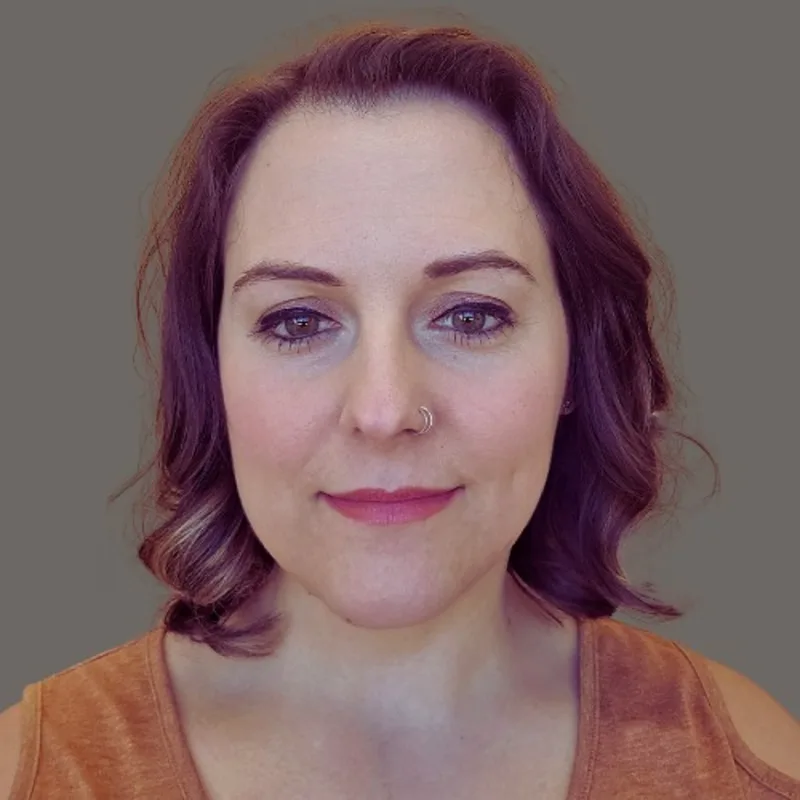 Sarah Grochmal Sarah Grochmal