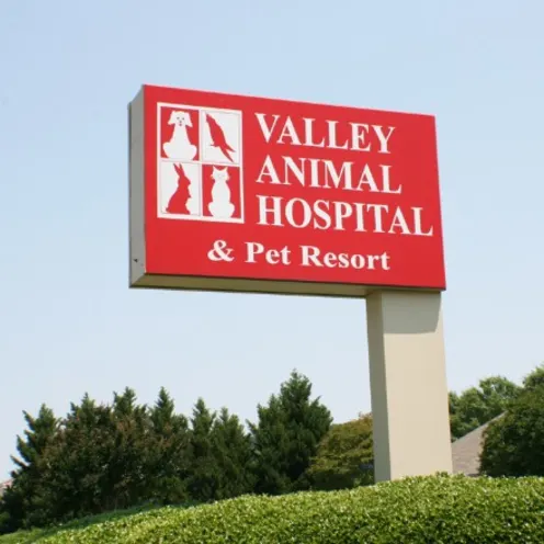 Valley Animal Hospital & Pet Resort Sign