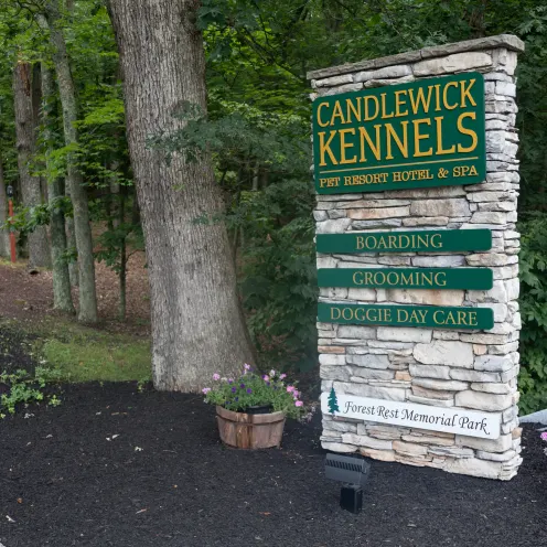 Candlewick Kennels Sign