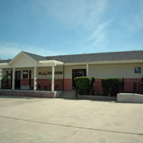 Front entrance to Galveston Veterinary Clinic