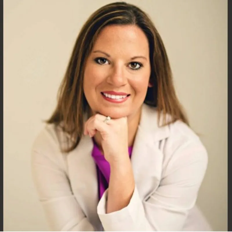 Dr. Sarah Lindhurst Dr. Sarah Lindhurst