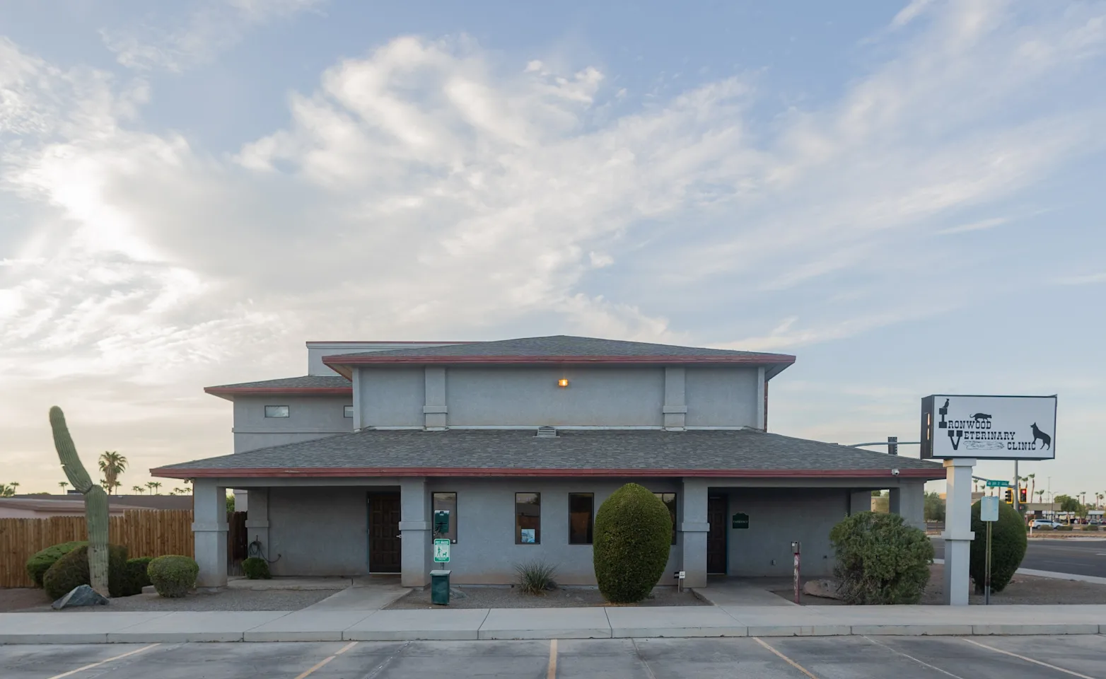 Front Office of Ironwood Veterinary Clinic Front Office of Ironwood Veterinary Clinic