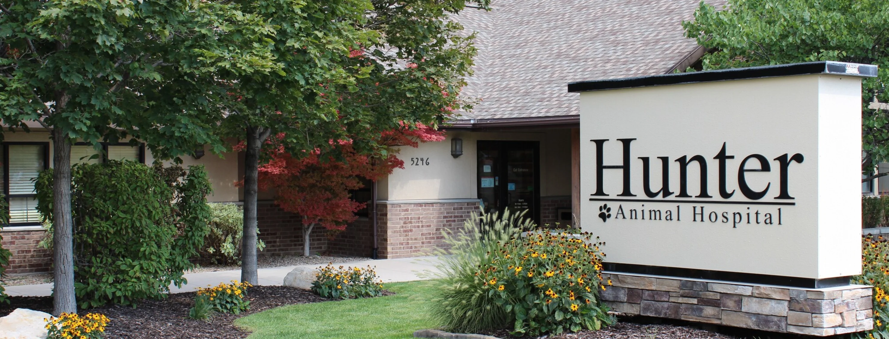 Front view of Hunter Animal Hospital building