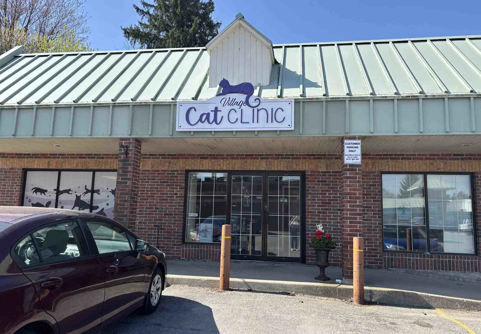 Exterior view of the Village Cat Clinic's building. Exterior view of the Village Cat Clinic's building.