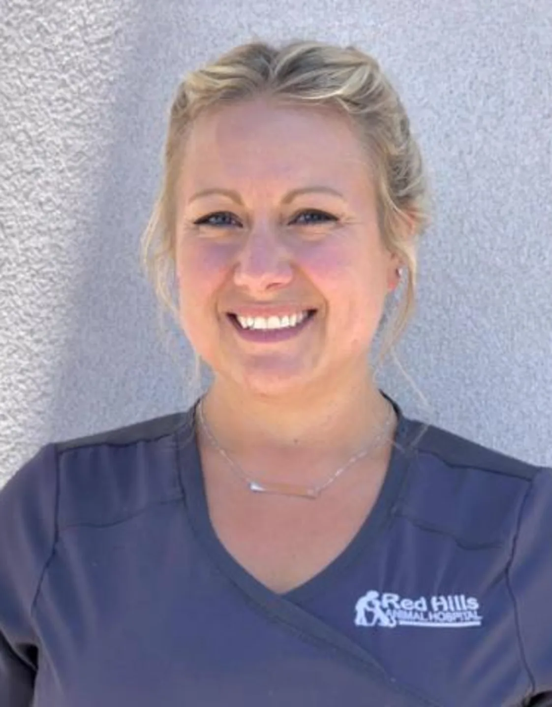Rhianon Ambroszczyk from Desert Hills Animal Hospital Rhianon Ambroszczyk from Desert Hills Animal Hospital