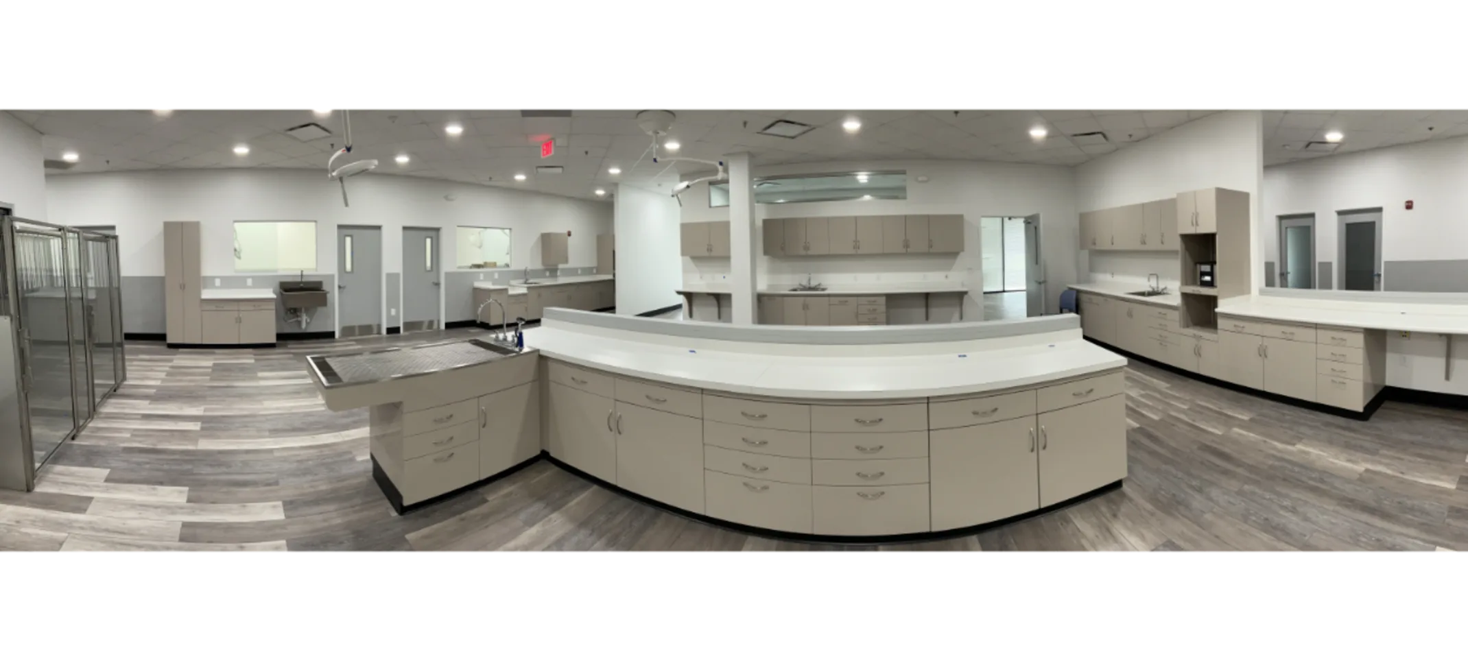 Wide view of Dale City Animal Hospital interior