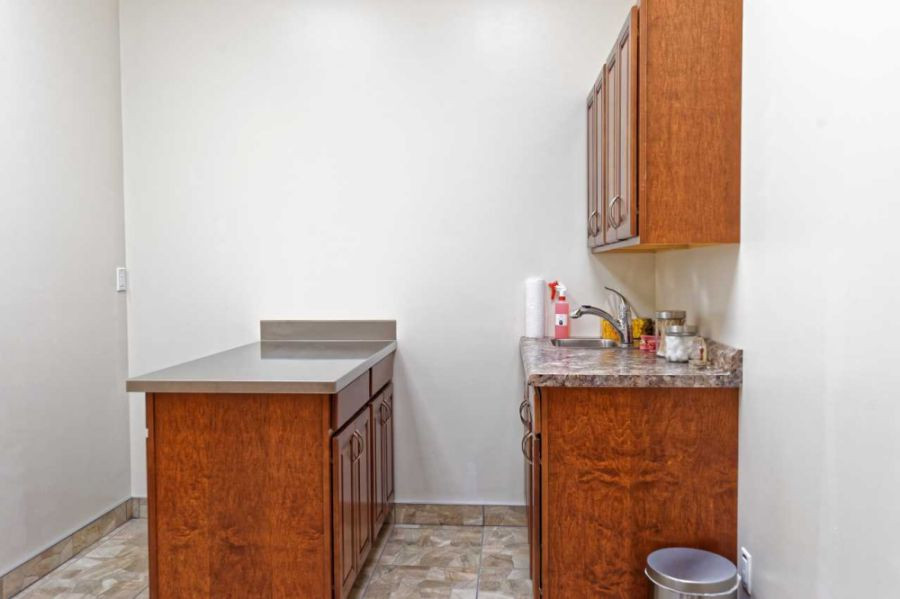 Nurse Check Up Area at Sherwood Veterinary Clinic