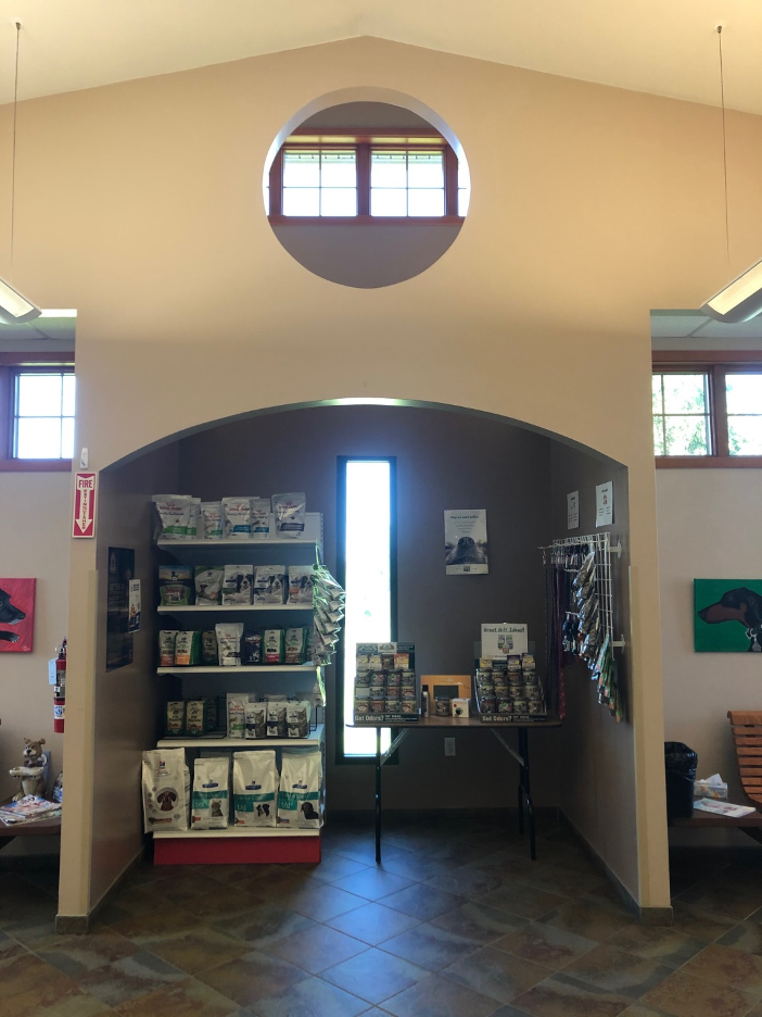 Pet Store in Lobby at Niles Vet Clinic