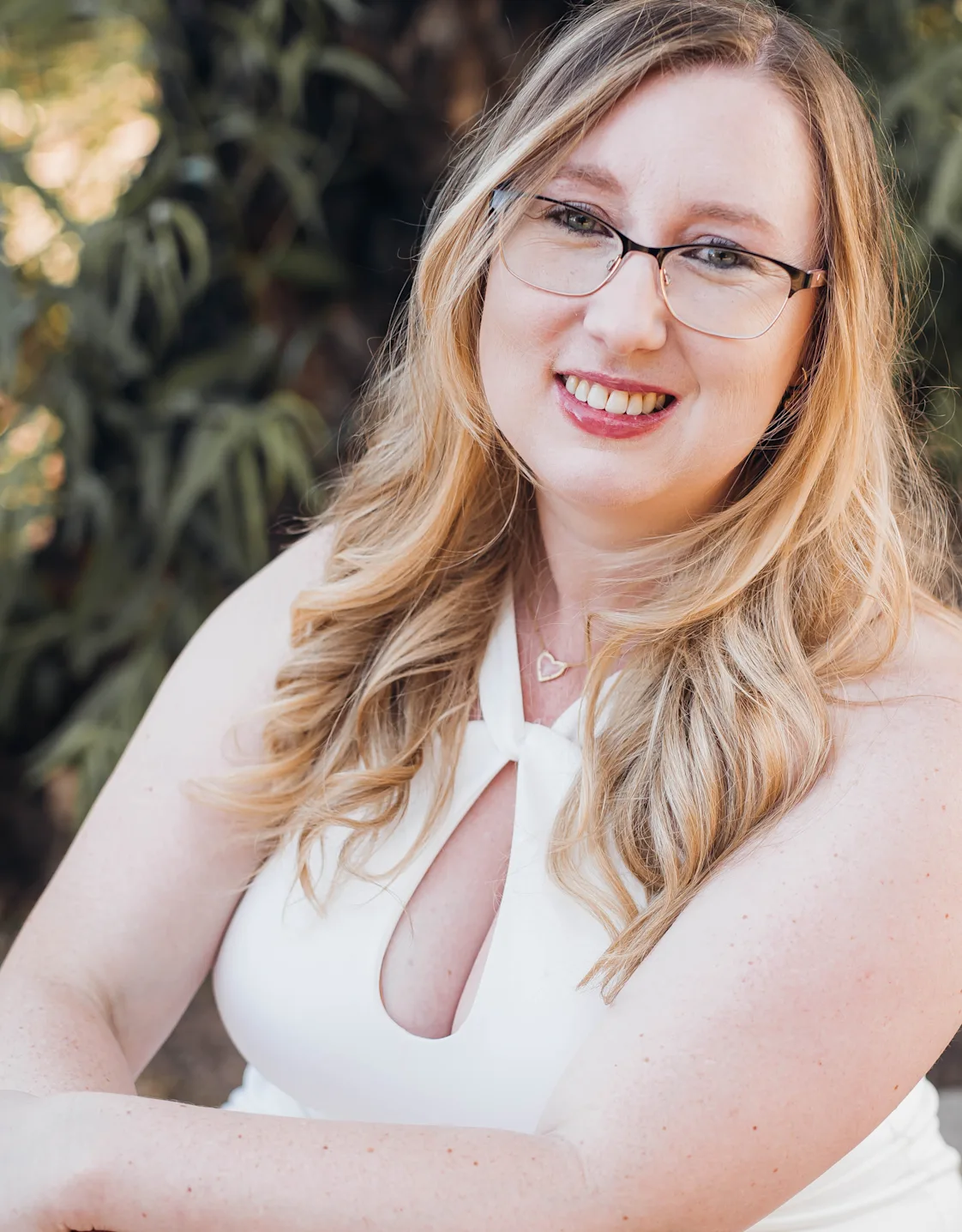 Dr. Ashley Hennessey Dr. Ashley Hennessey