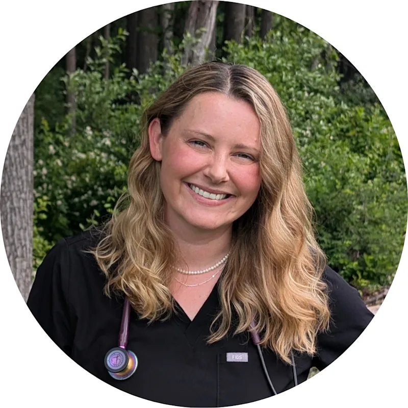 Dr. Liz Vacendak Dr. Liz Vacendak