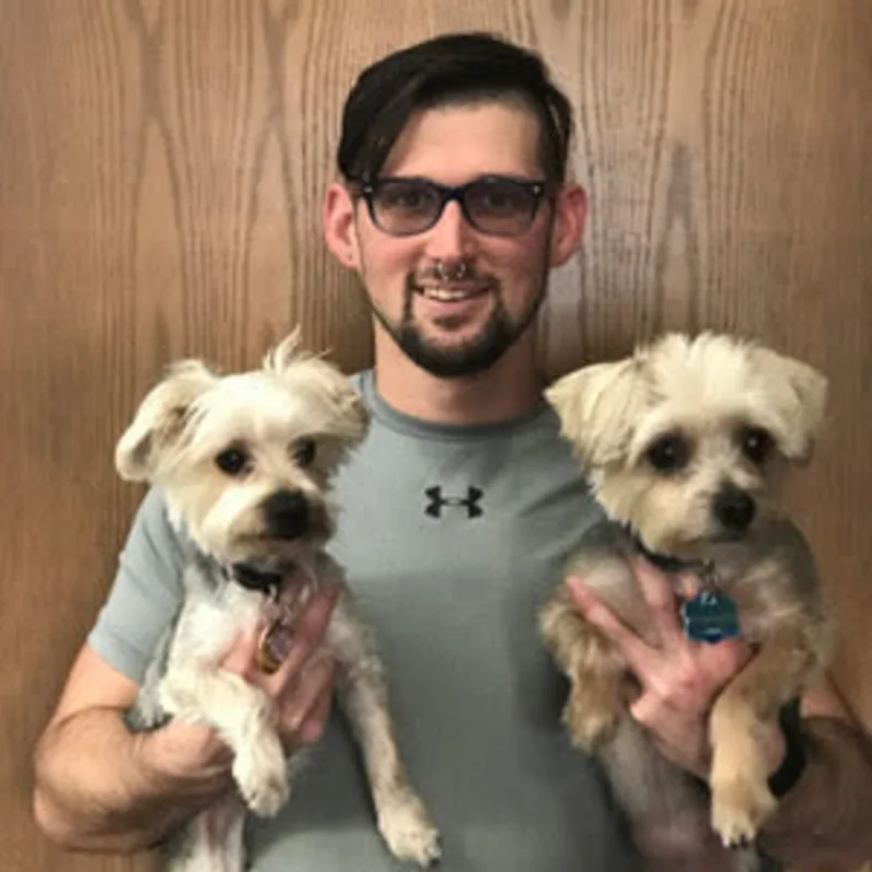 Christopher Michael - Groomer  Christopher Michael - Groomer