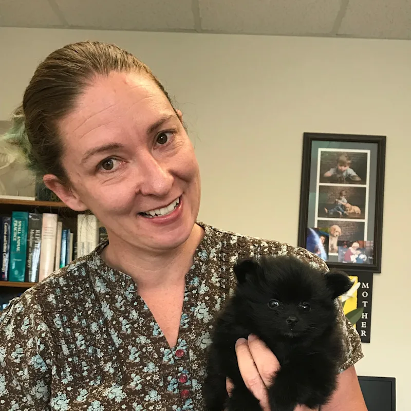 Dr. Clarissa Zuver Dr. Clarissa Zuver