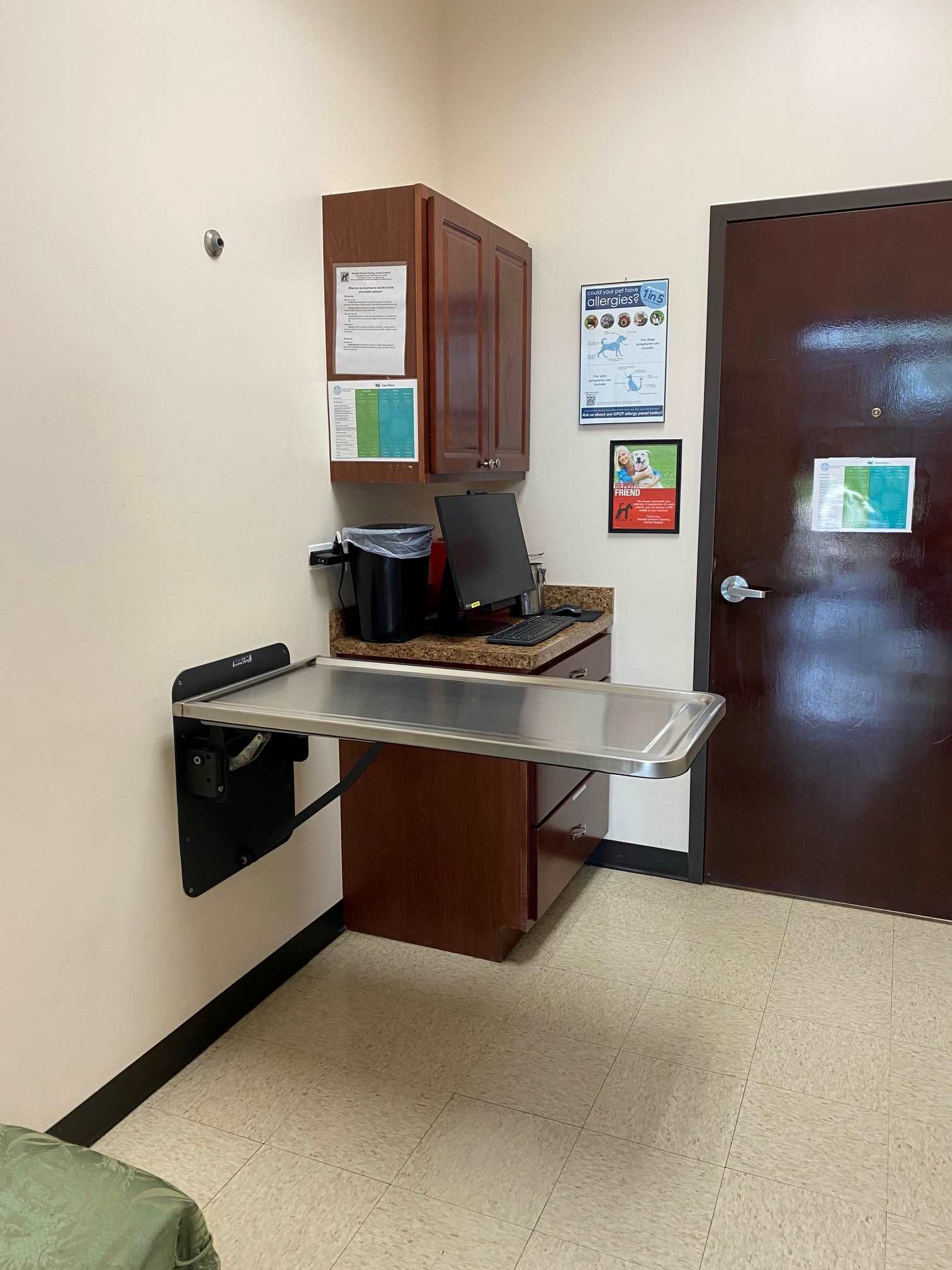  Randall Orchard Crossing Animal Hospital's Room 2