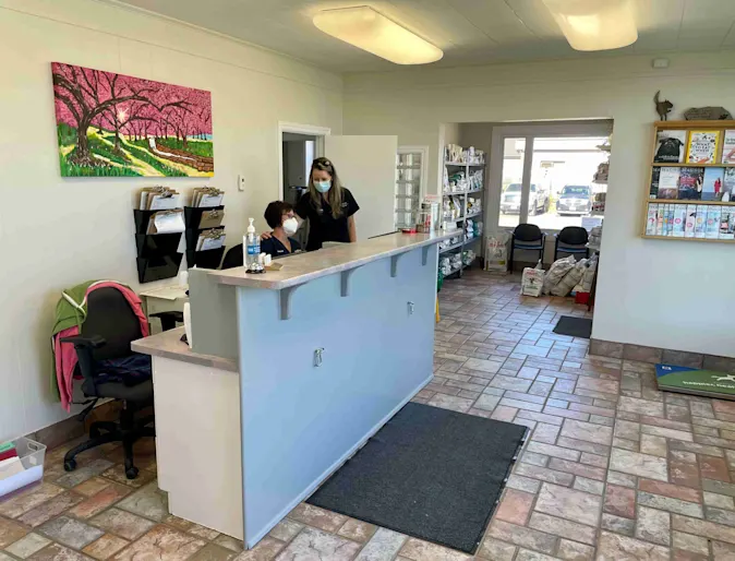 Photo of front desk of Parkhill Animal Hospital Photo of front desk of Parkhill Animal Hospital