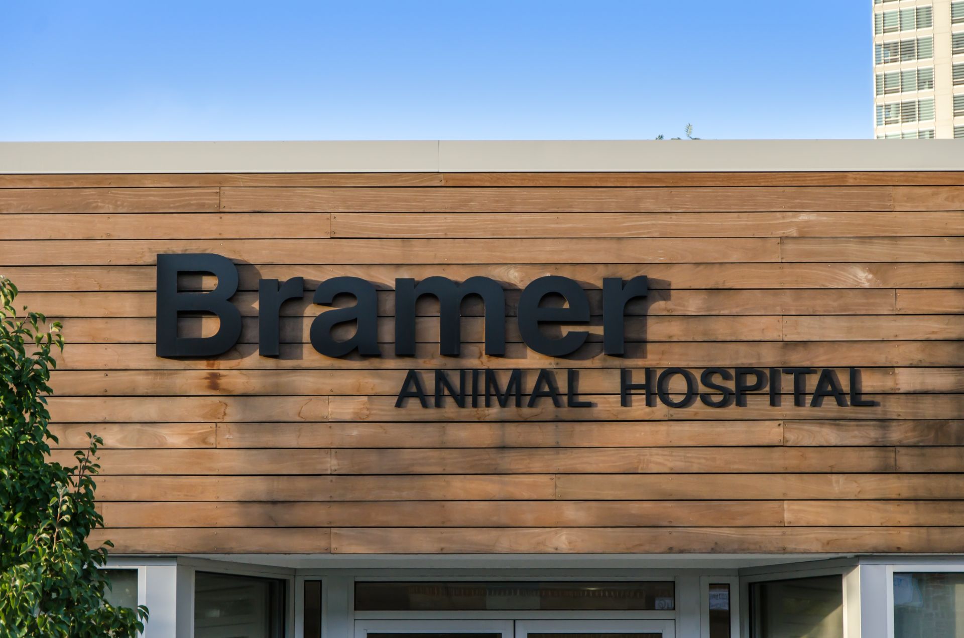 Bramer Animal Hospital Exterior Sign