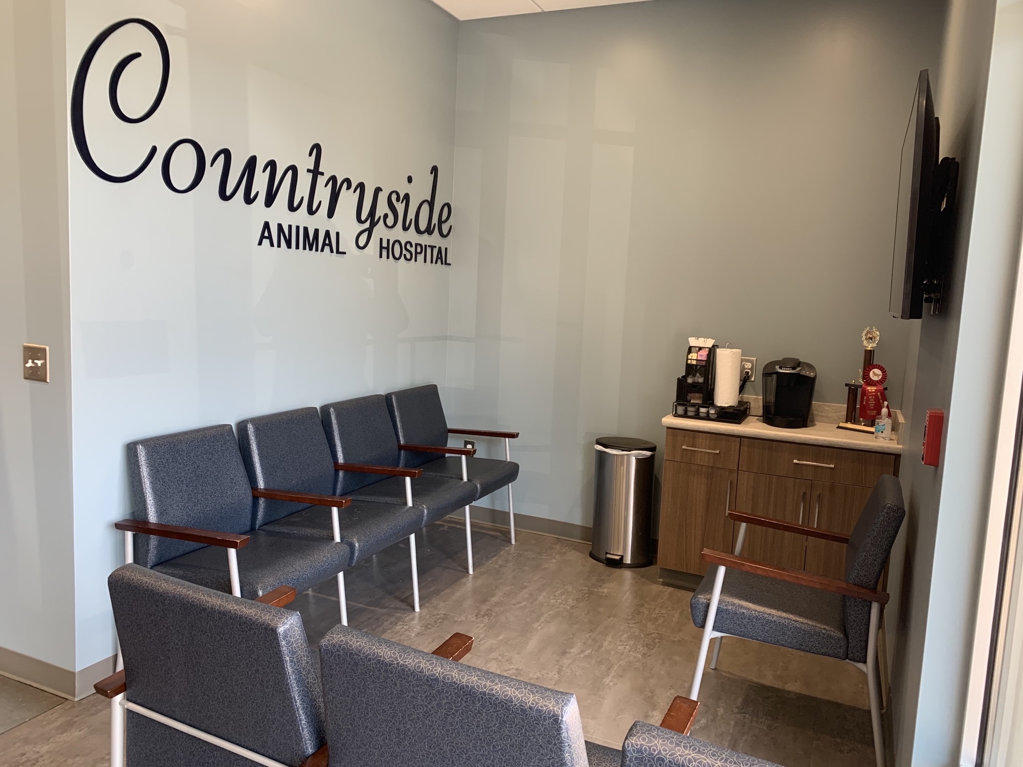 Countryside Animal Hospital of Hot Springs 0162 - Waiting Room