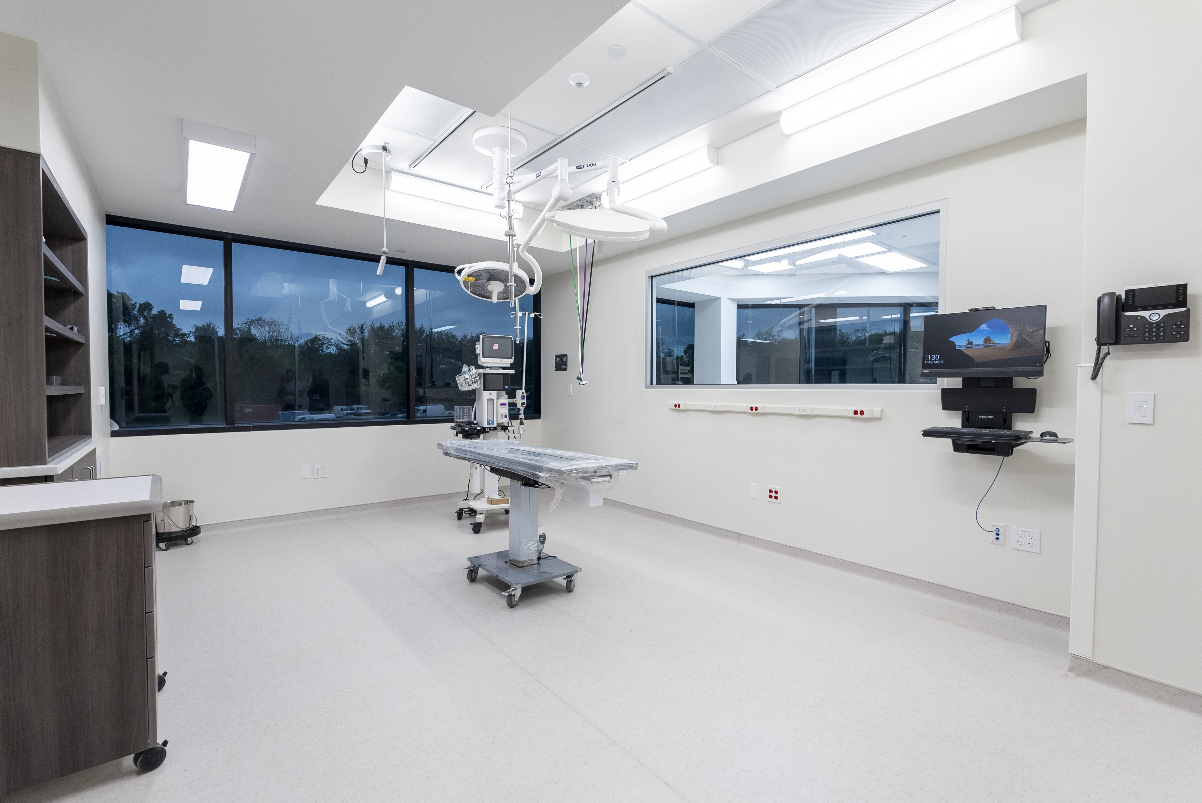 Red Bank Veterinary Hospital Tinton Falls facility