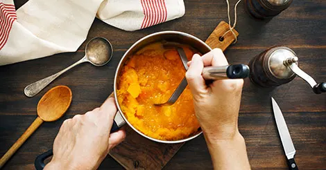 preparing pumpkin puree