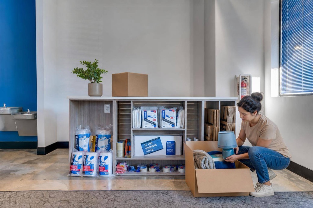 L009-10x15-storage-units-lanham-hero