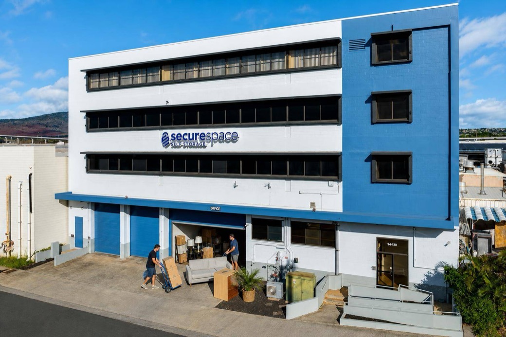 L015-10x15-storage-units-room-bigger-life-transitions-waipahu-hi-hero
