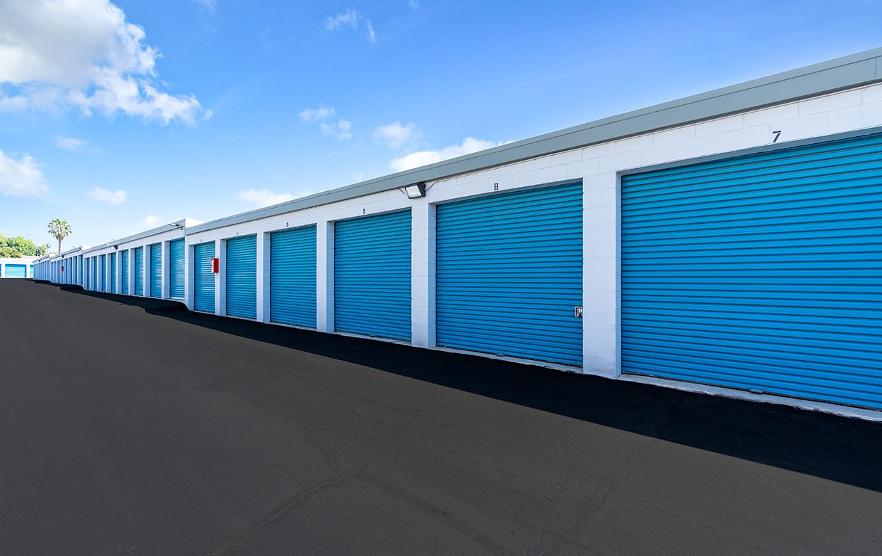 L014 - Rialto, CA Storage Unit.jpg
